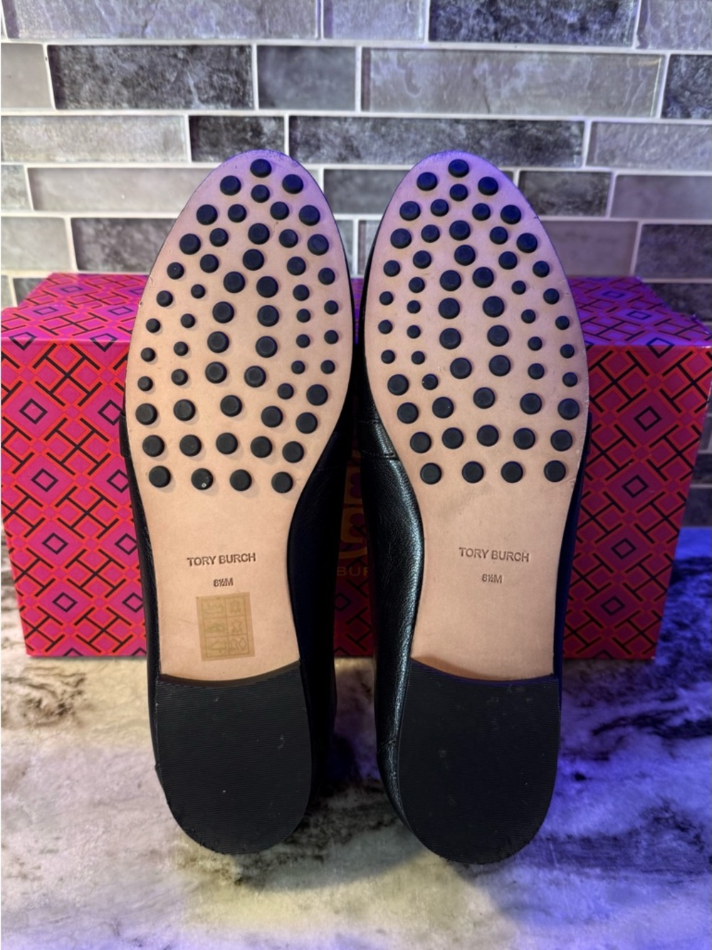 Tory Burch Black Leather Loafers with Gold Buckle Plaque - Picture 3 of 6
